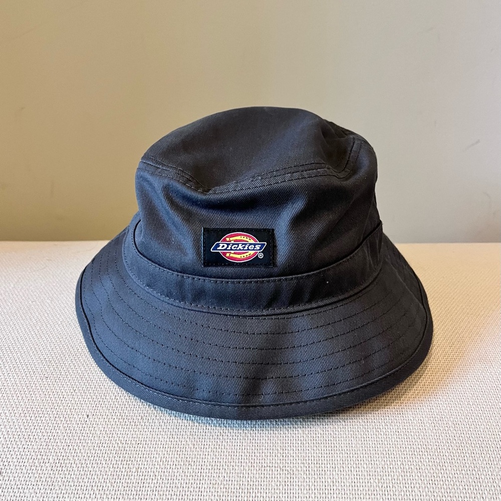 Dickies Canvas Bucket Hat- like new!